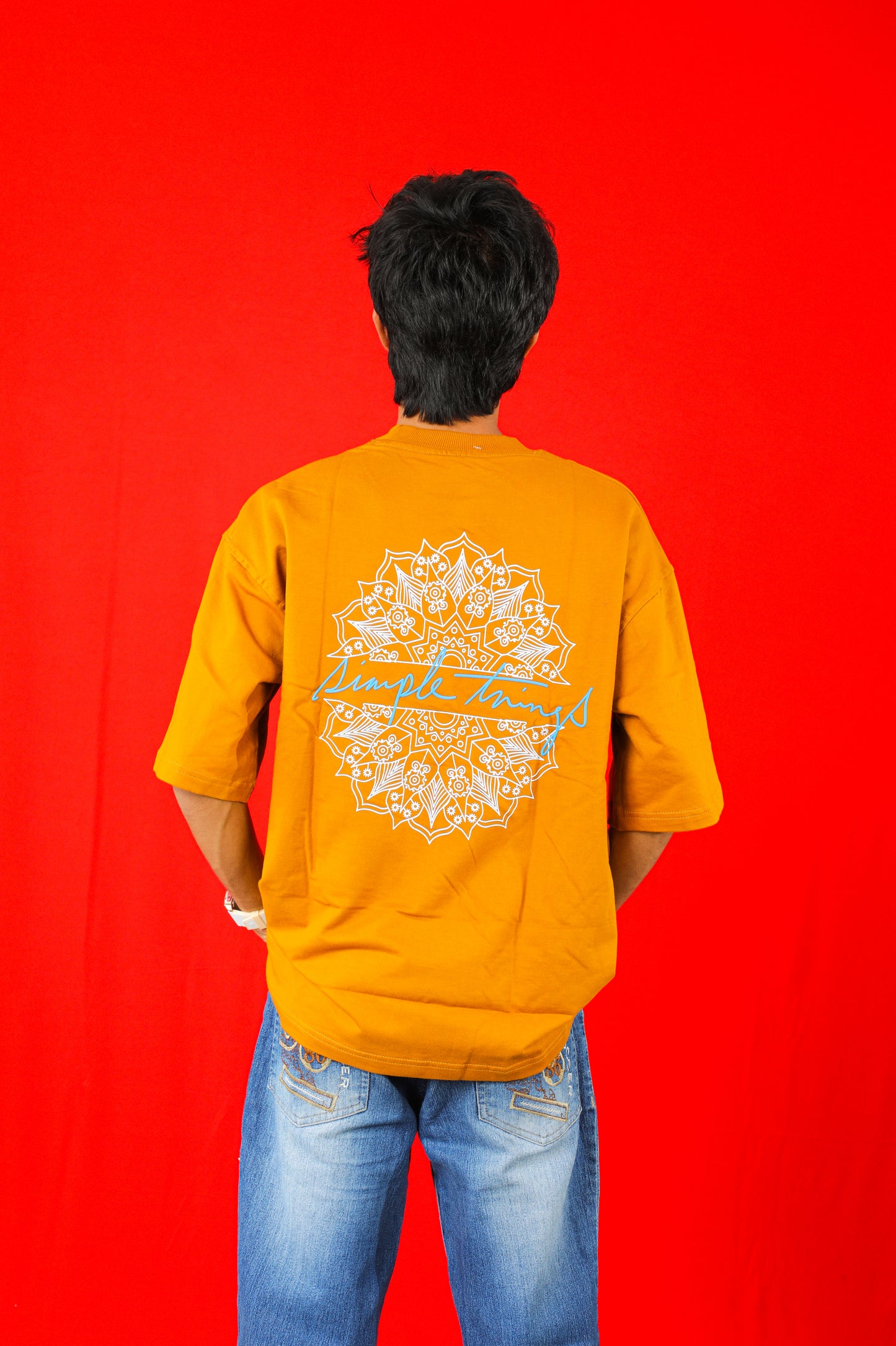 oversized T-shirt
